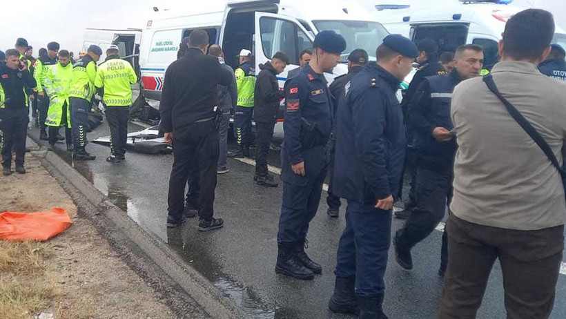 Aksaray’da Feci Kaza!  2 Asker Şehit, 1 Sivil Öldü, 3 Yaralı - Resim : 1
