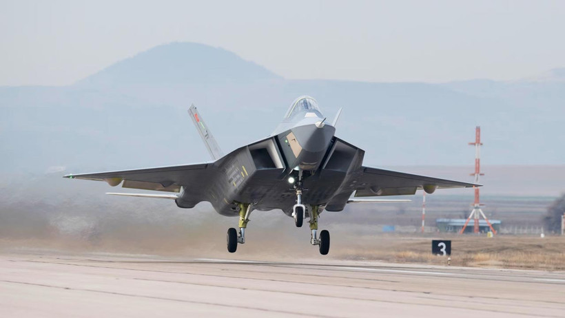 Özgür Özel'den Çarpıcı Çıkış: ‘Milli Uçak KAAN’ı Destekliyoruz’ - Resim : 2