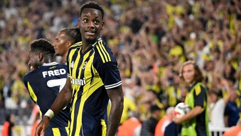 Sakatlığı Bir Türlü Geçmiyordu! Fenerbahçe’nin Yıldız İsmi Evsiz Kaldı: Ev Sahibi Kapının Önüne Koydu - Resim : 2