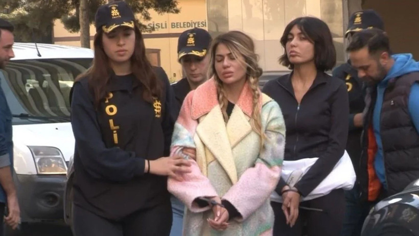 Bahar Candan'dan Tepki Çeken 'Atatürk' Paylaşımı - Resim : 1