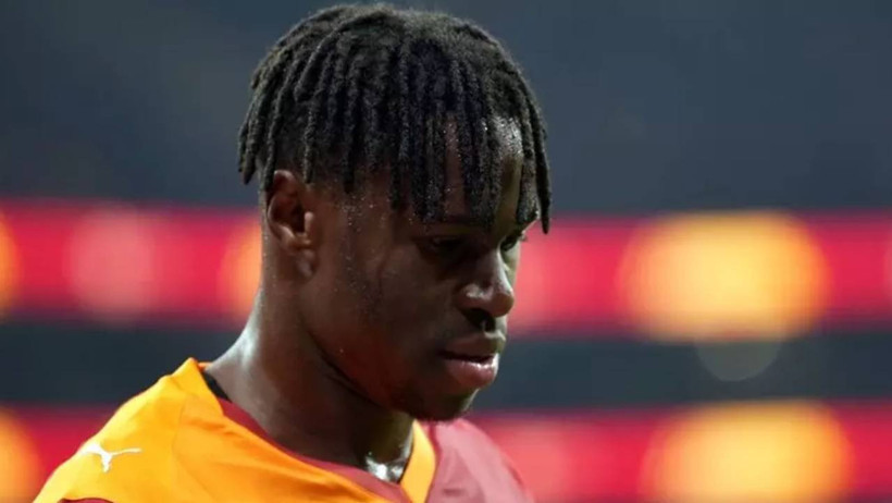 Galatasaray Sakatlığı Resmen Açıkladı: Okan Buruk'un Tüm Planları Altüst Olacak, 3 Hafta Sahaya Adım Atamayacak - Resim : 2