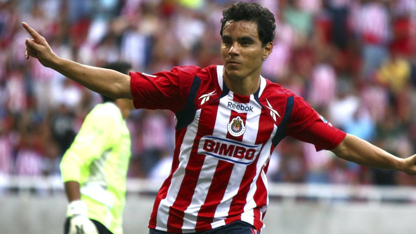 Futbol Dünyası Bu Haberle Sarsıldı! 45 Yaşındaki Yıldız Futbolcuya Hapis Şoku: Çocuk İstismarından Gözaltına Alındı - Resim : 2