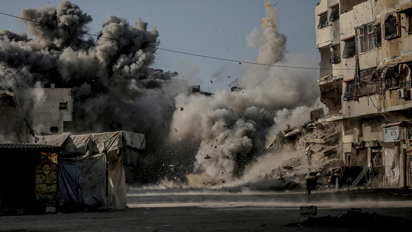 Gazze’de Savaş İkinci Yılında: 67 Binden Fazla İnsan Dünyanın Gözleri Önünde Katledildi - Resim : 3