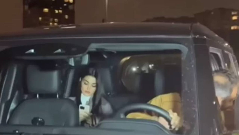 Aşkta Kaybetti Kariyerinde Zirveyi Gördü! 5 Yılda Tam 50 Milyon TL Kazandı: Hande Erçel’in Lüks Aracı Dudak Uçuklattı, Bakın Ne Kadar Ödemiş? - Resim : 3