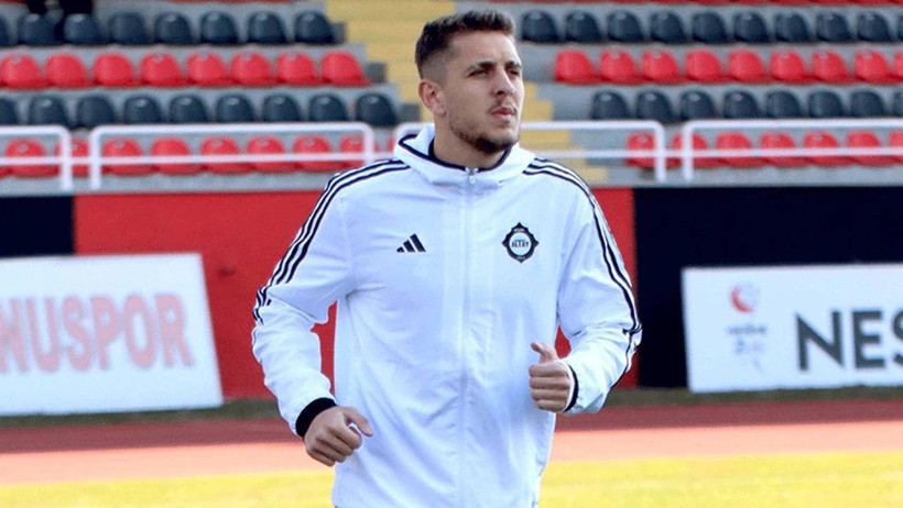 Kimse Bunu Beklemiyordu: Hikmet Çolak’tan Kötü Haber Geldi! Aldığı Haberle Yıkıldı - Resim : 1