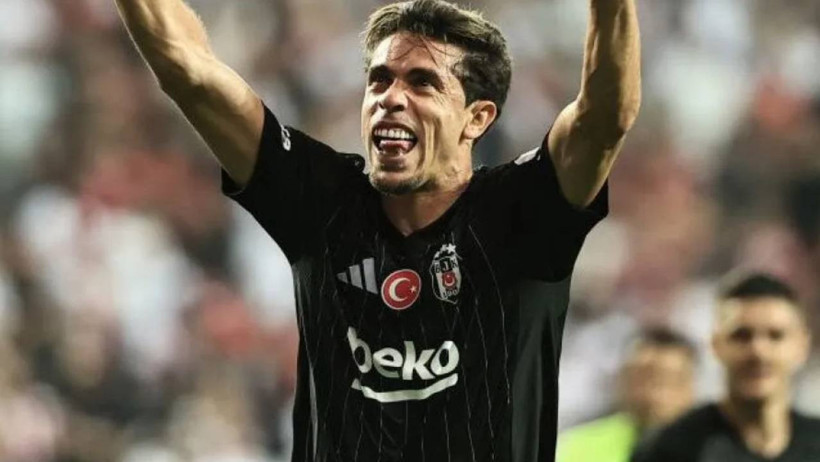 Beşiktaş’ta Deprem Üstüne Deprem! Derbi Sonrası Sergen Yalçın Biletini Kesti: Yıldız İsim Takıma Veda Ediyor - Resim : 2