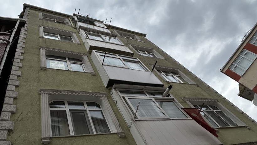 Fatih'te Şüpheli Ölüm: 5. Kattan Düşen Kadının Ev Arkadaşı Gözaltında - Resim : 1