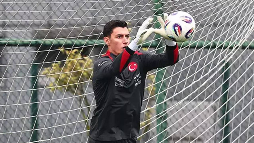 Bu Hamlesi Başına Büyük Bela Olacak! Milli Takım Kampından İzinsiz Ayrılan Berke’ye Dev Ceza - Resim : 1