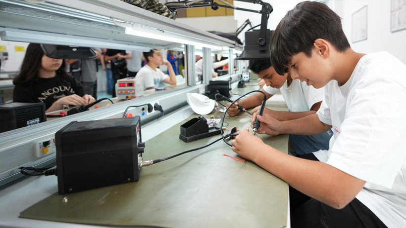 Lise Eğitimi Kısalıyor: 3 Yılda Diploma, Son Yıl da 'Uzmanlaşma' - Resim : 2