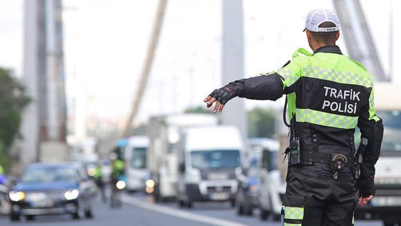 Sürücüler Dikkat! Trafikte Yeni Dönem Başlıyor: Artık Af Yok, Bunu Yapana 30 Bin Lira Ceza Yazılacak - Resim : 1