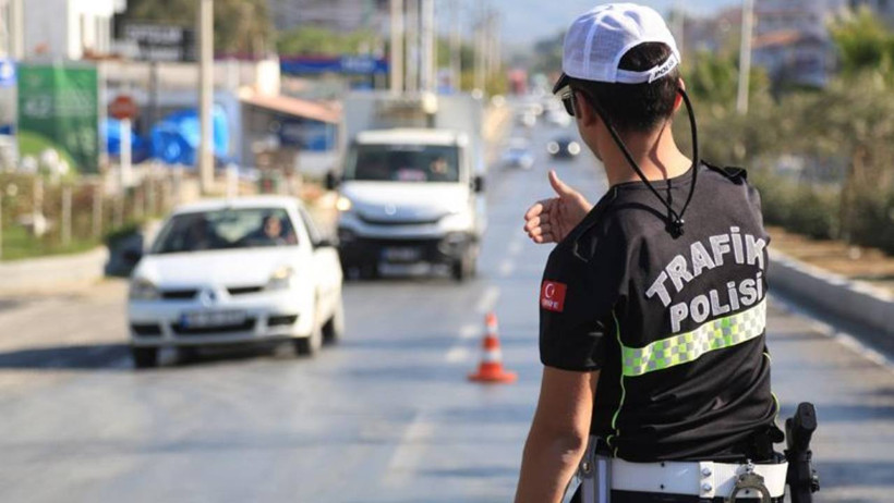 Sürücüler Dikkat! Trafikte Yeni Dönem Başlıyor: Artık Af Yok, Bunu Yapana 30 Bin Lira Ceza Yazılacak - Resim : 2