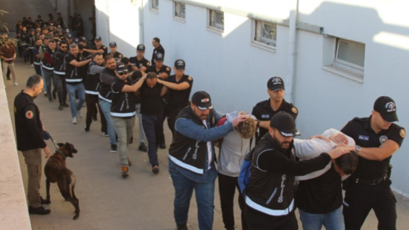 Sokaklarda Terör Estiriyorlardı... Bayğaralar Çetesine Darbe! 96 Kişi Tutuklandı - Resim : 1