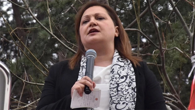AKP'ye Geçeceği İddia Edilen Afyonkarahisar Belediye Başkanı Burcu Köksal'dan İlk Açıklama - Resim : 2