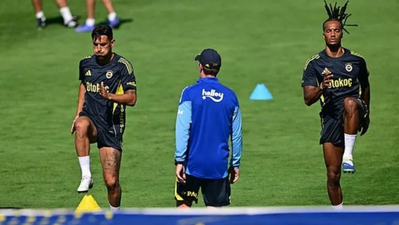 Fenerbahçe’de Samsun Maçı Sonrası Ortalık Karıştı! Soyunda Odasında Yumruklar Konuşacaktı… Kavganın Neden Çıktığını Açıkladı - Resim : 1