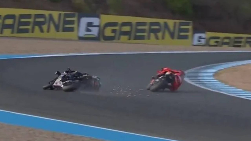 Hazımsız Nicolo Bulega! Toprak Razgatlıoğlu'na Bilerek Çarptı, İşte O Kaza Görüntüleri... - Resim : 2