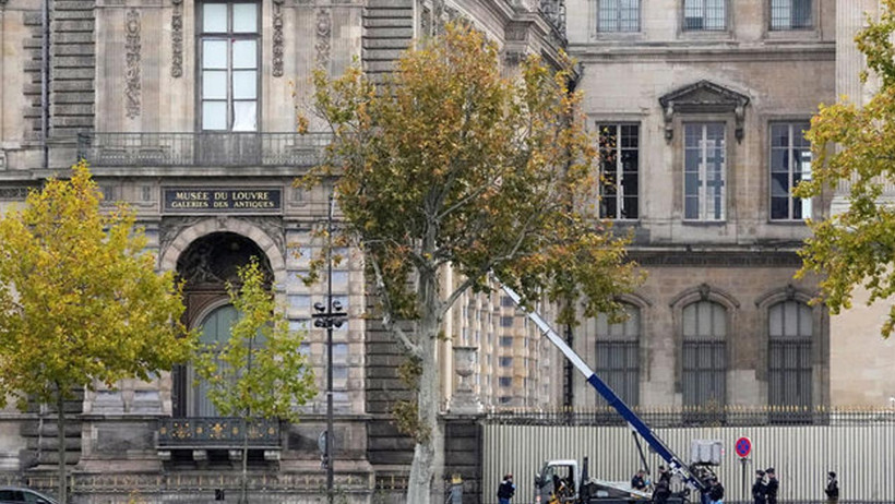 Fransa’yı Ayağa Kaldıran 7 Dakika: Louvre Müzesi'ndeki Soygun Nasıl Gerçekleşti? İşte Perde Arkası… - Resim : 3