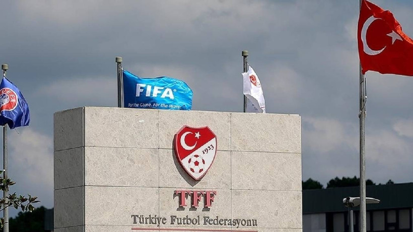 TFF’den Galatasaray’a Soğuk Duş! Hacıosmanoğlu’ndan Taraftarı Çıldırtan Karar: Tepki Üstüne Tepki Yağıyor - Resim : 1