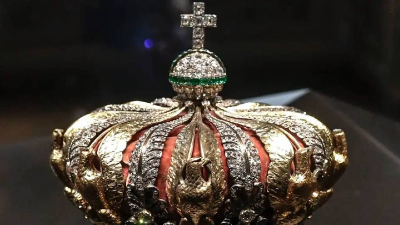 Paris’te Film Gibi Louvre Soygunu! Hırsızlar Mücevherleri Satabilir mi? - Resim : 1