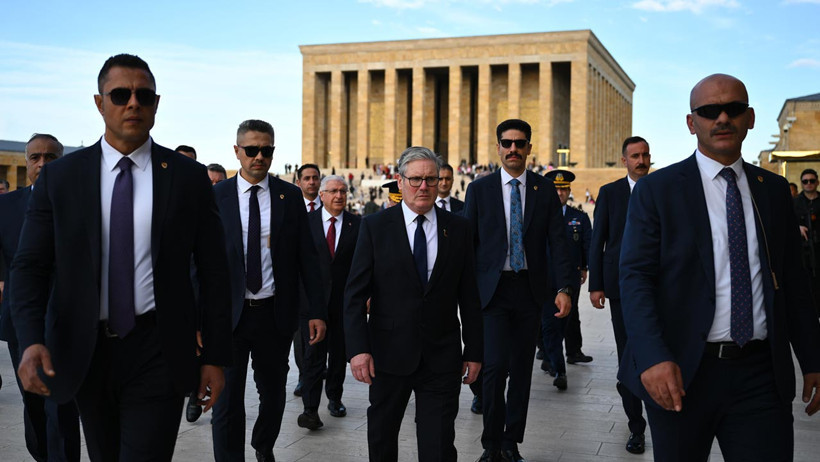 İngiltere Başbakanı Keir Starmer Türkiye’de… Anıtkabir’i Ziyaret Etti - Resim : 2