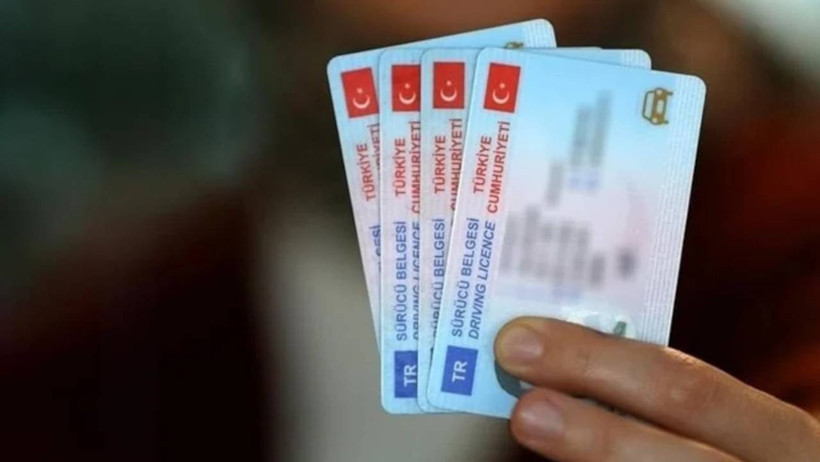 Milyonlarca Sürücünün Ehliyeti Geçersiz Olacak: Son 4 Gün! Yapmayanlar 7 Bin Lira Fazla Ödeyecek - Resim : 1
