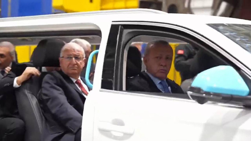 Limuzin Togg İlk Kez Görücüye Çıktı! Cumhurbaşkanı Erdoğan Özel Modelle Törene Geldi - Resim : 2