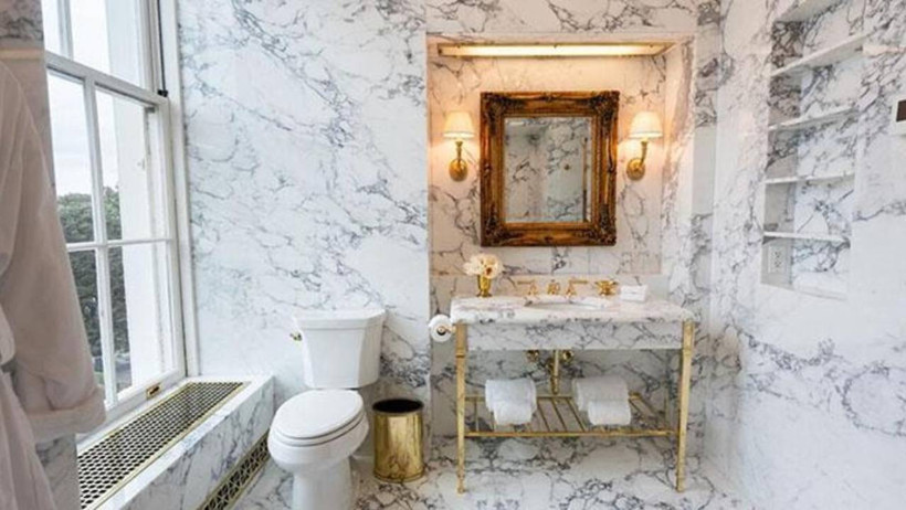 Trump Paylaştı, ABD Karıştı! Beyaz Saray’ın Lüks Banyosu Olay Oldu! Altın Detaylar Dikkat Çekti - Resim : 2