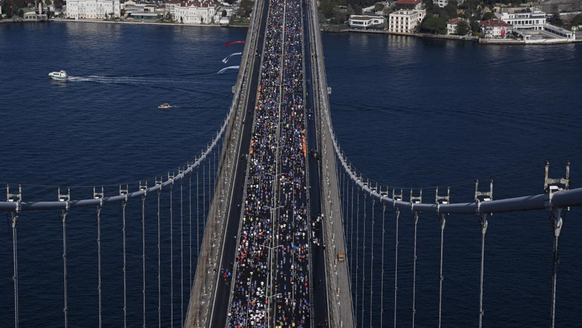 126 Ülkeden 41 Bin Sporcu: İstanbul Maratonu’nda Nefes Kesen Yarış - Resim : 2