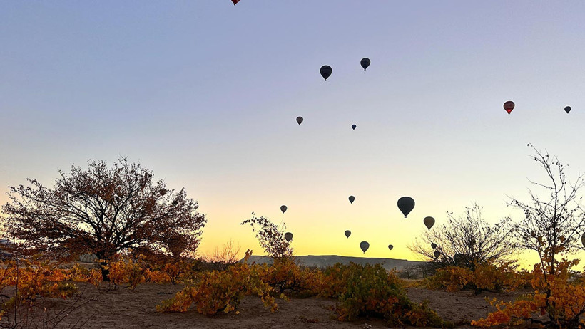 Peribacaları Sonbahar Renklerine Büründü: Kapadokya’da Kartpostallık Manzaralar - Resim : 2