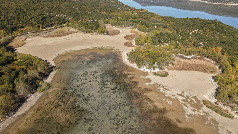 Anadolu Parsı Bile Yaşıyordu... Kovada Gölü Milli Parkı Ölmek Üzere, Durum Çok Vahim! - Resim : 1
