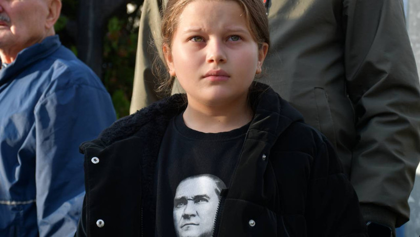 10 Kasım 09.05'te Hayat Durdu... Tüm Türkiye'den 'ATA'sına Saygı Duruşu - Resim : 9