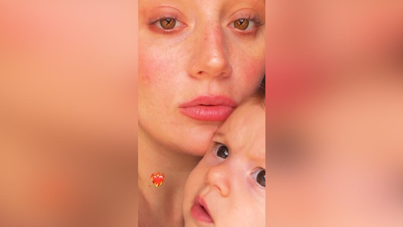 Gizem Karaca, Kızı Leyla Yaz'ın Yüzünü İlk Kez Gösterdi - Resim : 2