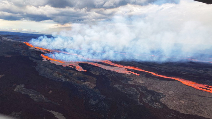 Son Bir Yılda 37'nci Kez! Hawaii'deki Kilauea Yanardağı Patlamak Üzere - Resim : 1
