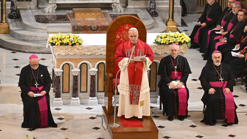 CANLI | Papa 14. Leo İstanbul'da: İkinci Gün Programı Başladı! Fransız Fakirhanesi'ne Geldi - Resim : 4
