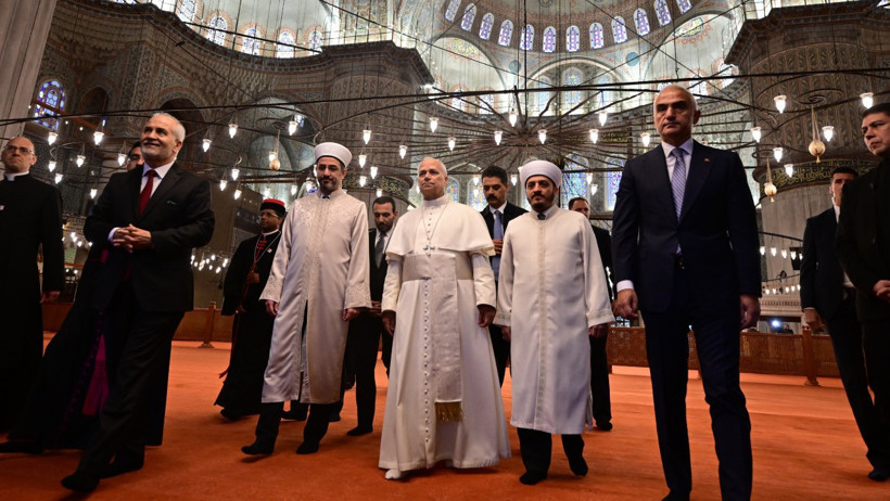 CANLI | Dünya Yakından Takip Ediyor... Fener'de Papa- Bartholomeos Buluşması - Resim : 1