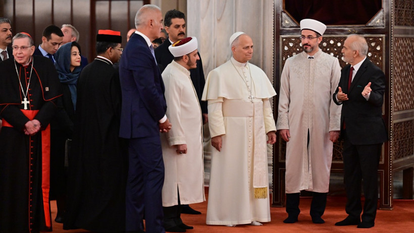 CANLI | Dünya Yakından Takip Ediyor... Fener'de Papa- Bartholomeos Buluşması - Resim : 2