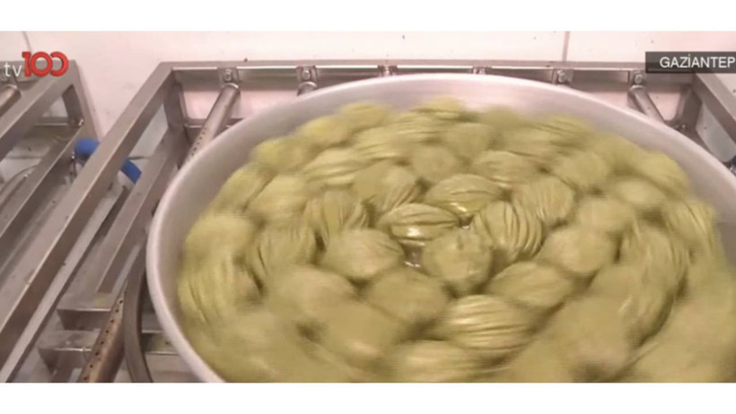 Lezzetin Kalbi Gaziantep’te Atıyor! Türkiye'nin Gururu Baklava! Tülden İnce Hamuru ile UNESCO’dan Tescilli Lezzet - Resim : 2