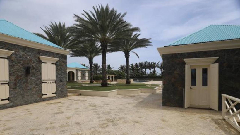 Epstein'in ‘İstismar’ Adası İlk Kez Görüntülendi! Sır Gibi Saklanıyordu - Resim : 1