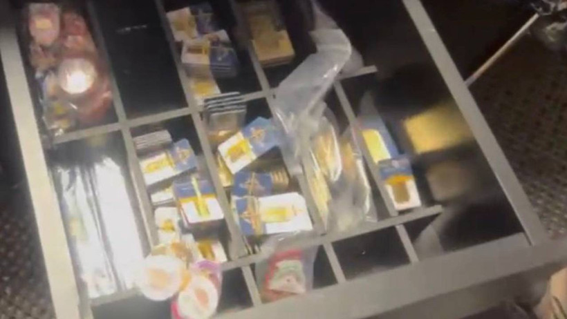 Büyükçekmece Adliyesi'ndeki Soygunda Yeni Gelişme! Çalınan Altınların Fotoğrafları Ortaya Çıktı - Resim : 3