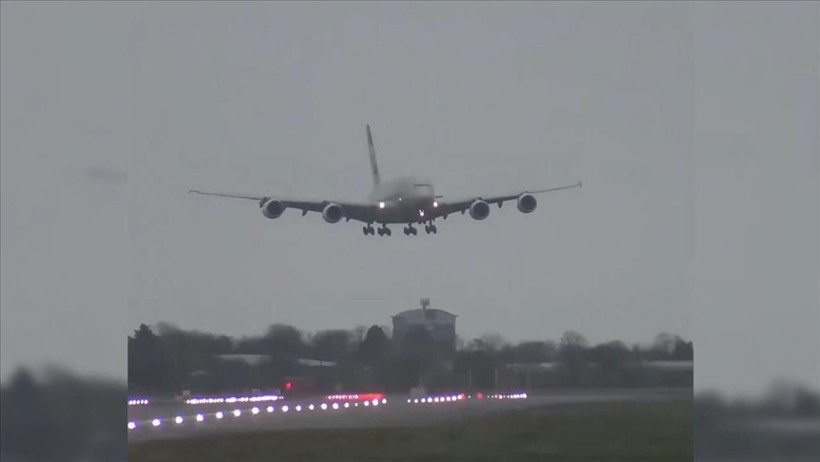 PSG Uçağında Panik! Futbolcuları Taşıyan Uçak... - Resim : 1