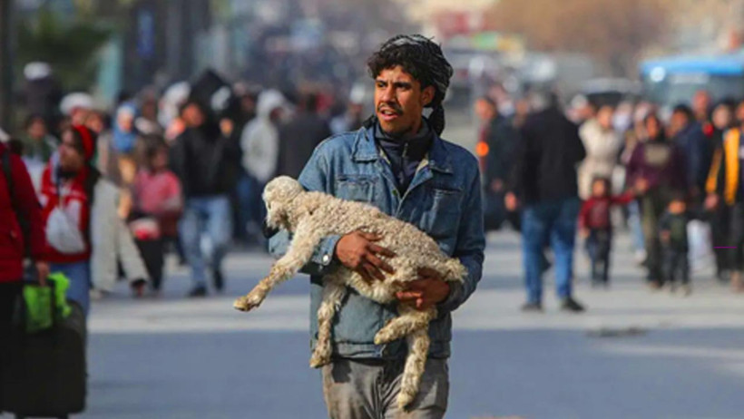 Halep’te Çatışma Tırmanıyor: Suriye Ordusu YPG’yi Vuruyor! Can Kaybı 9’a Yükseldi - Resim : 3