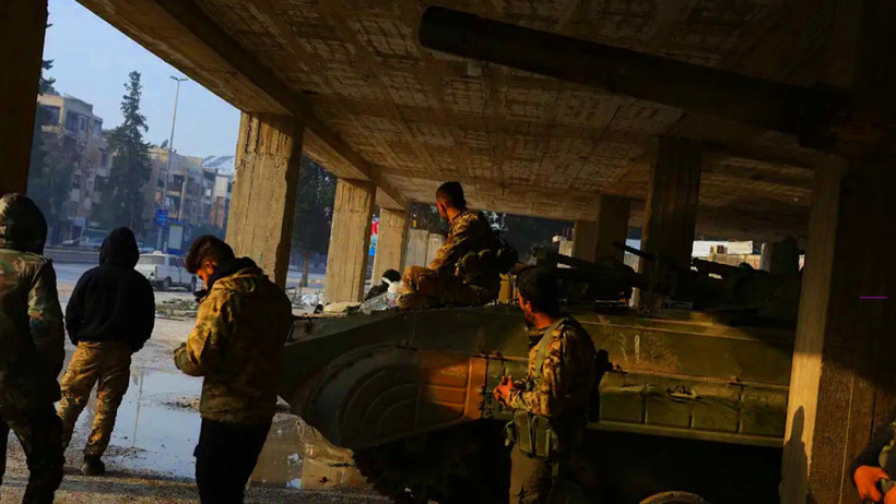 Halep’te Çatışma Tırmanıyor: Suriye Ordusu YPG’yi Vuruyor! Can Kaybı 9’a Yükseldi - Resim : 4