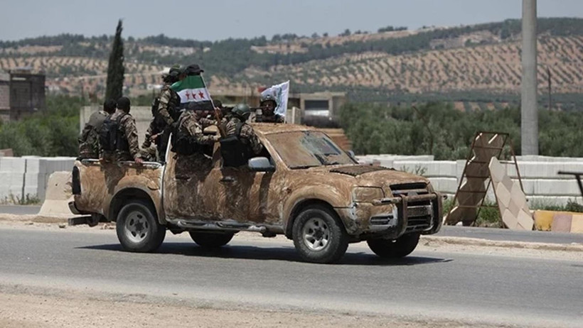 Suriye’de Gerilim Tırmanıyor! Suriye Ordusu, ‘Karşılıksız Kalmaz’ Dedi, Ömer Çelik YPG’yi Suçladı - Resim : 1