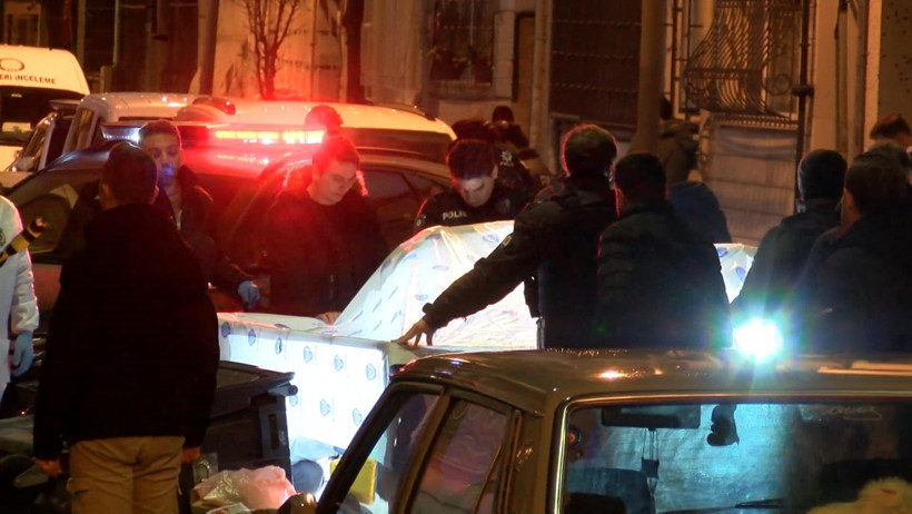 Cansız Bedeni Çöp Konteynerinde Bulunmuştu: Şişli'deki Vahşette 3 Gözaltı: Yurt Dışına Kaçarken Yakalandılar - Resim : 2