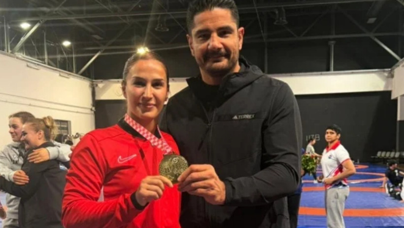 Zagreb'de Altın Madalya Milli Güreşçi Buse'nin - Resim : 1