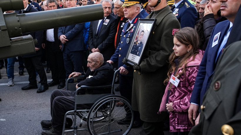 Kahraman Pilotumuza Son Veda... Türkiye, Şehidini Uğurladı - Resim : 2