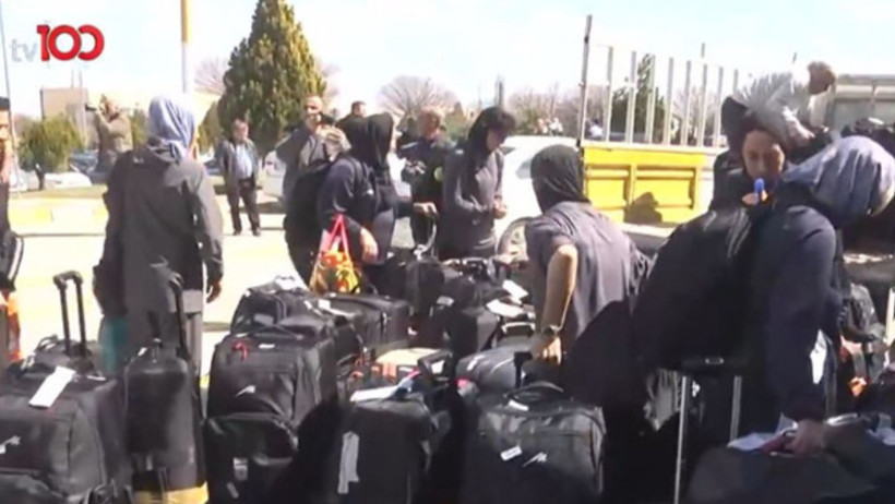 İltica Krizi Sonrası Rota Türkiye! İran Kadın Milli Takımı Iğdır’a İndi - Resim : 2