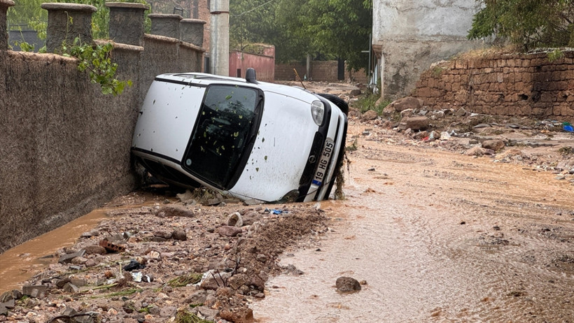 Niğde'yi Sel Vurdu: Bir Ölü, Beş Yaralı - Resim : 1