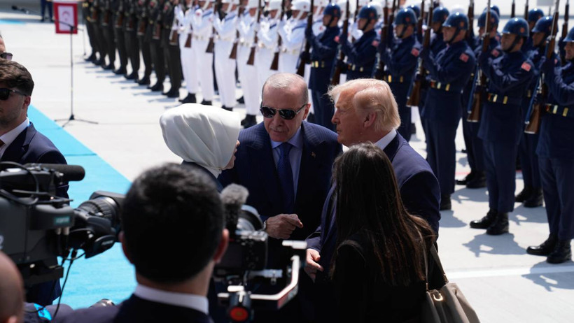 Dünyanın Gözü Ankara'da! Cumhurbaşkanı Erdoğan ABD Başkanı Trump'ı Karşıladı - Resim : 3