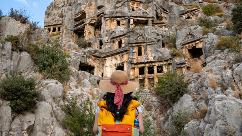 Turizmde Dikkat Çeken Tablo, Gelir Düştü, Yurt Dışına Çıkan Türklerin Sayısı Arttı - Resim : 3