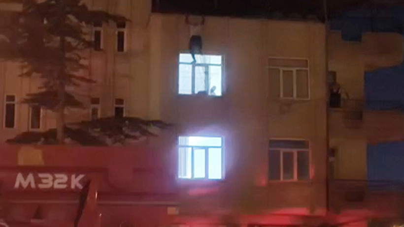 Boşanma Aşamasındaki Eşinin Evine Çatıdan Girmeye Çalıştı, 3. Kattan Böyle Düştü - Resim : 2